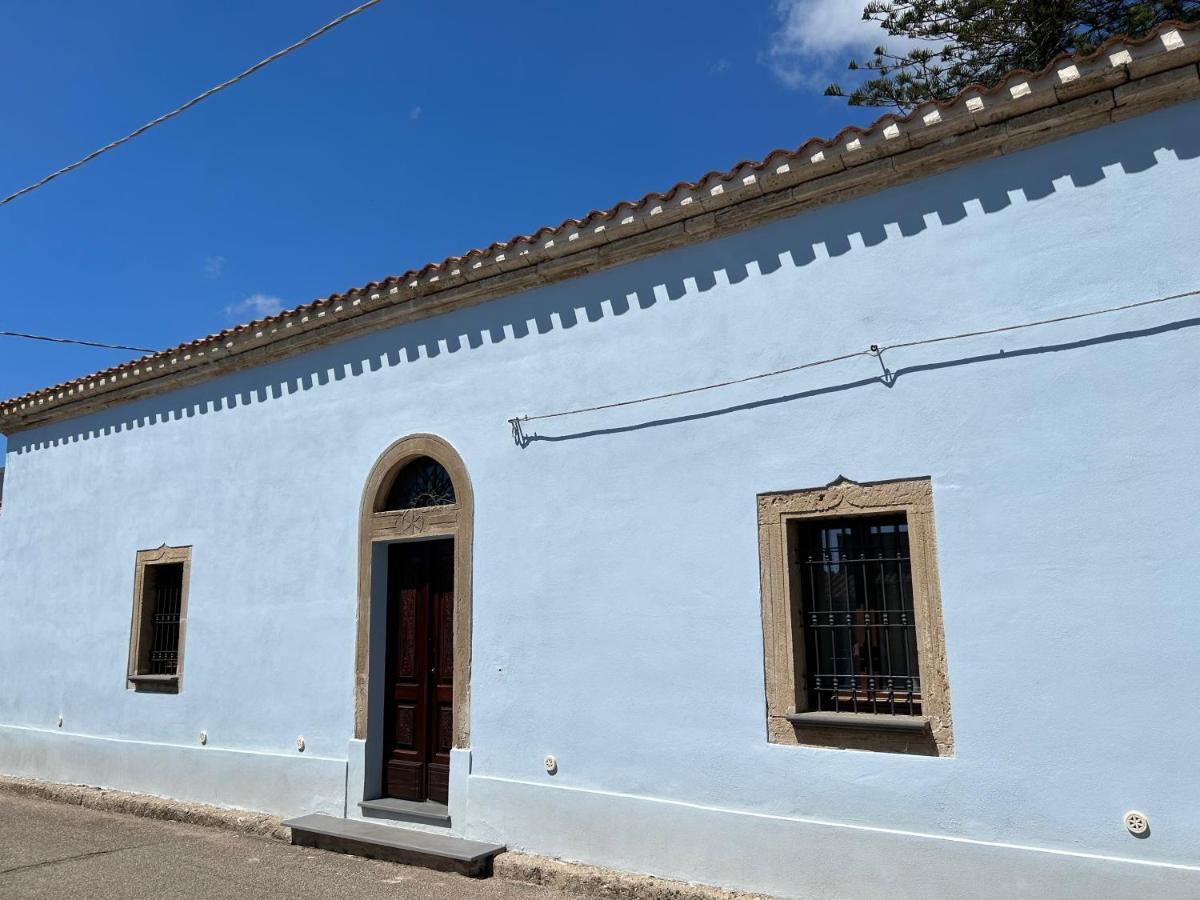 ריולה סארדו L'Araucaria Le Camere מראה חיצוני תמונה